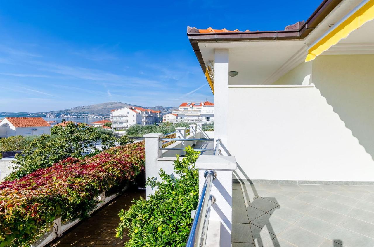 Apartments Palm Tree Trogir Exterior photo