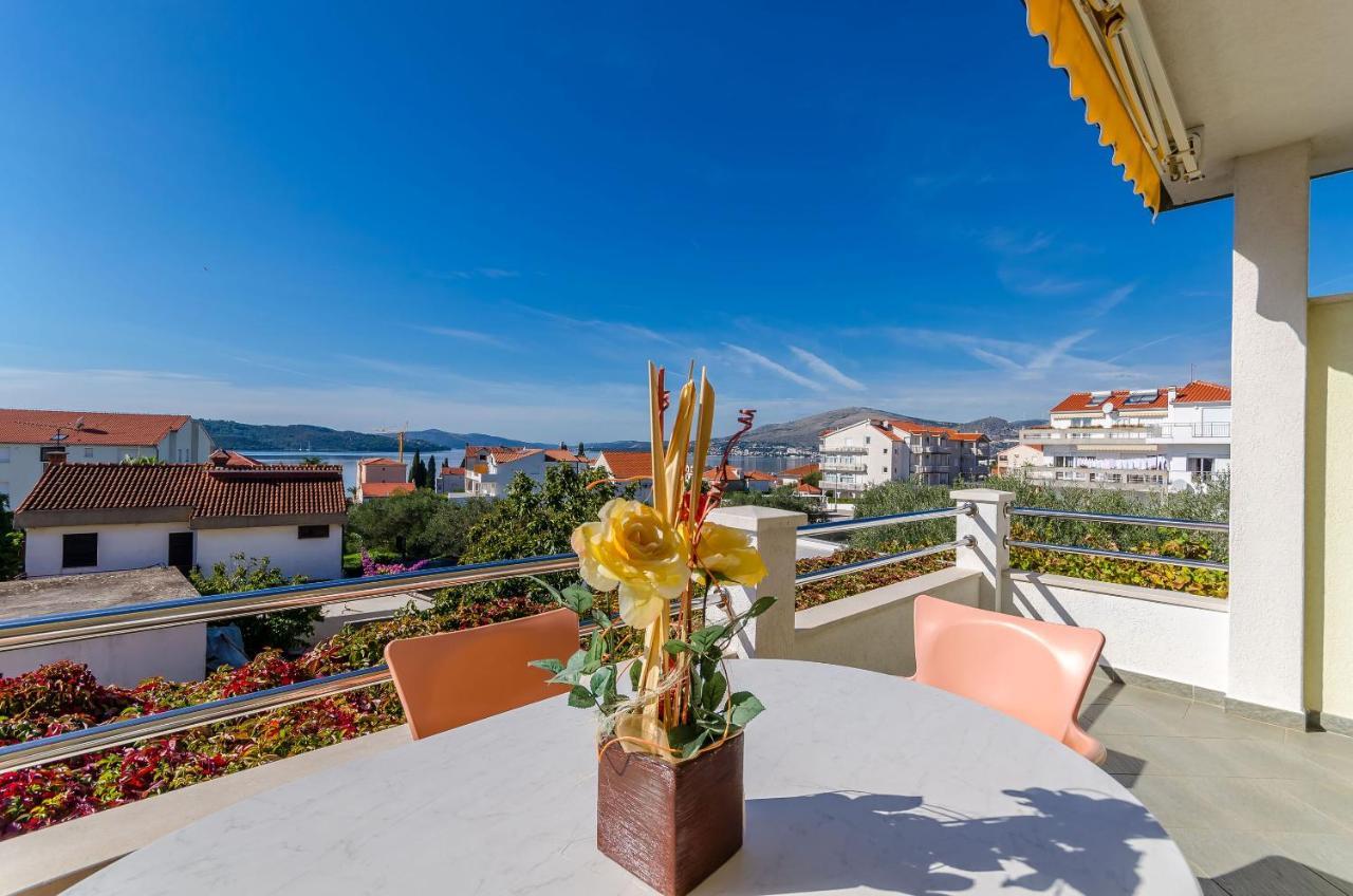 Apartments Palm Tree Trogir Exterior photo