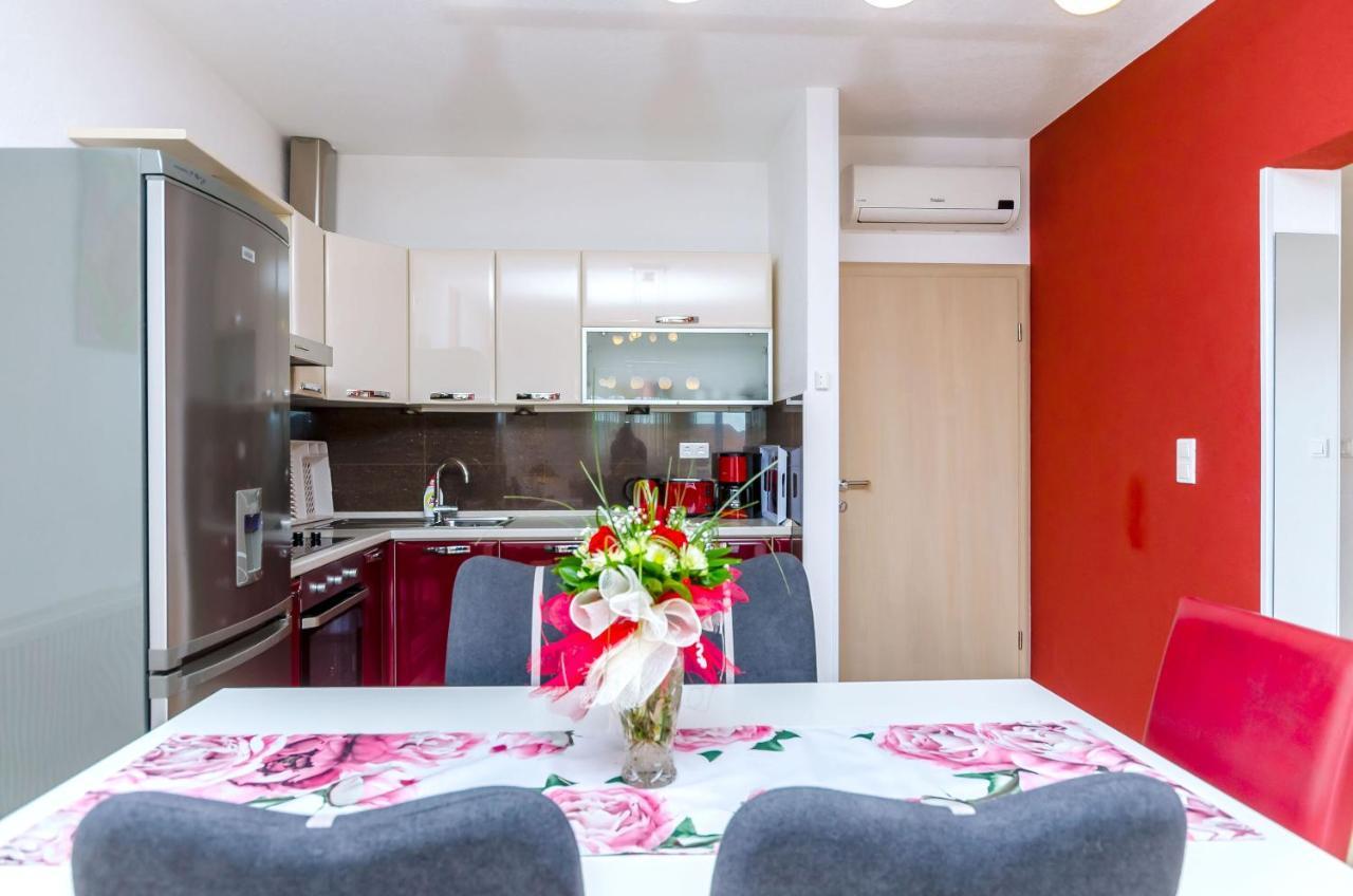 Apartments Palm Tree Trogir Exterior photo