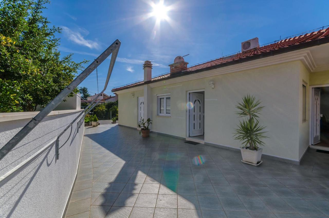 Apartments Palm Tree Trogir Exterior photo