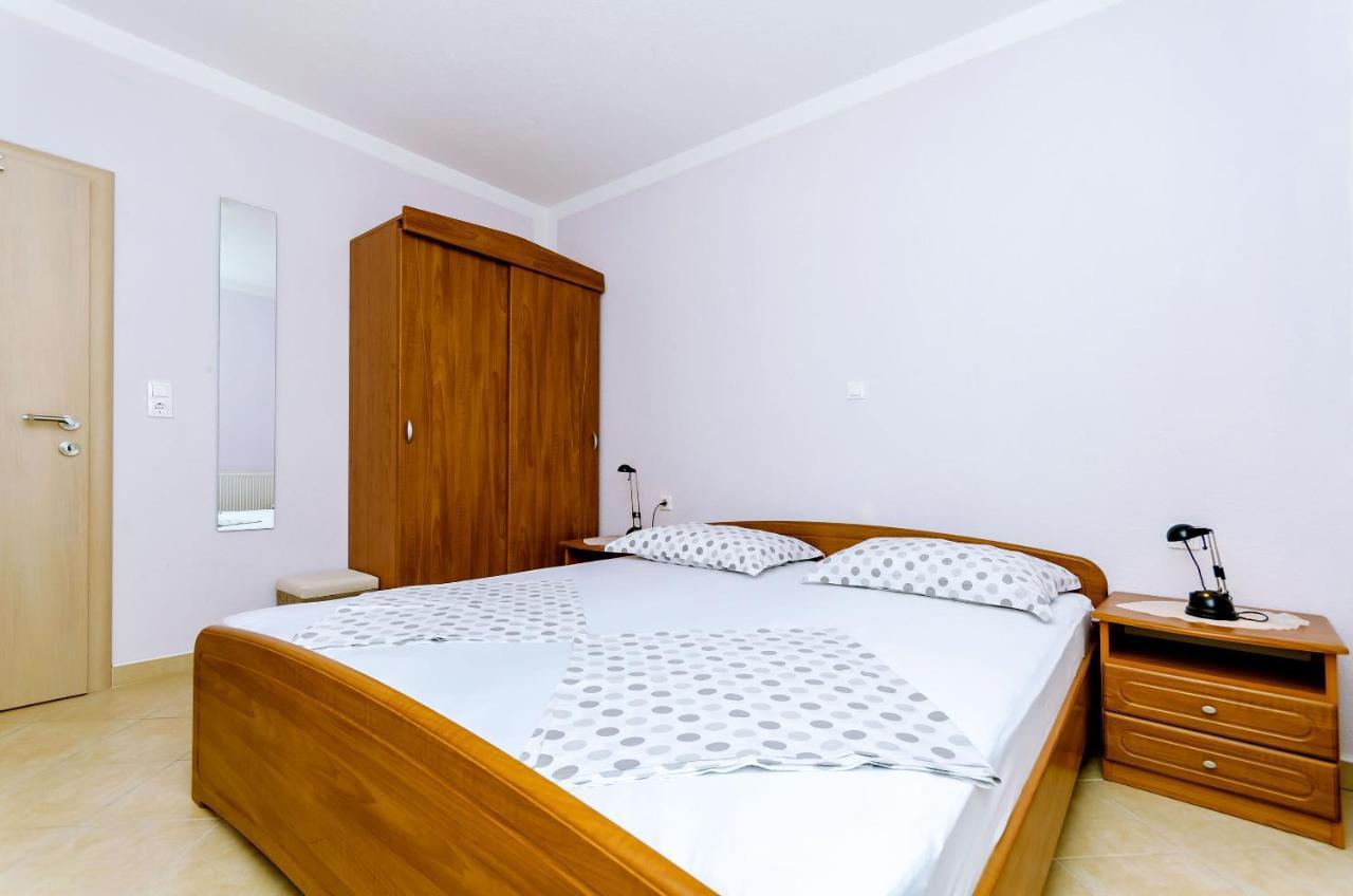 Apartments Palm Tree Trogir Exterior photo