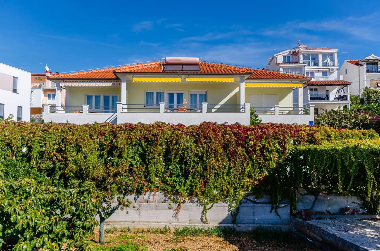Apartments Palm Tree Trogir Exterior photo
