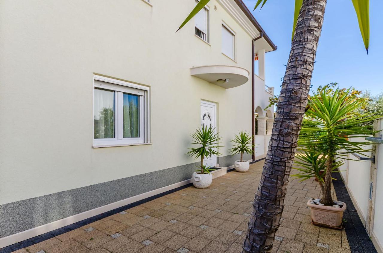 Apartments Palm Tree Trogir Exterior photo