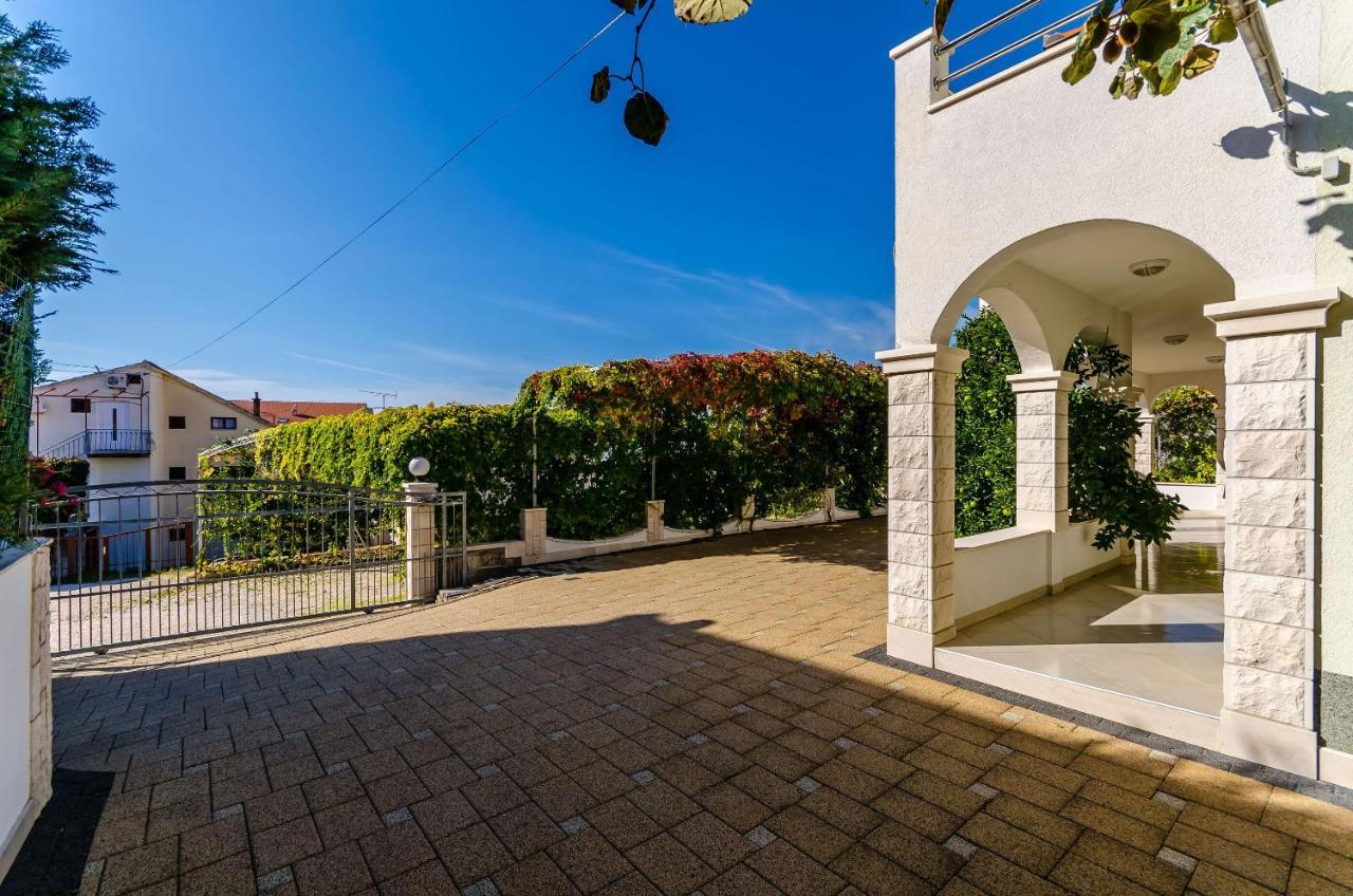 Apartments Palm Tree Trogir Exterior photo